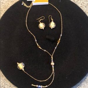 Necklace and Earring set